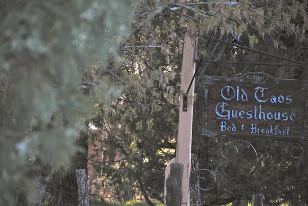 Old Taos Guesthouse B&B Exterior photo
