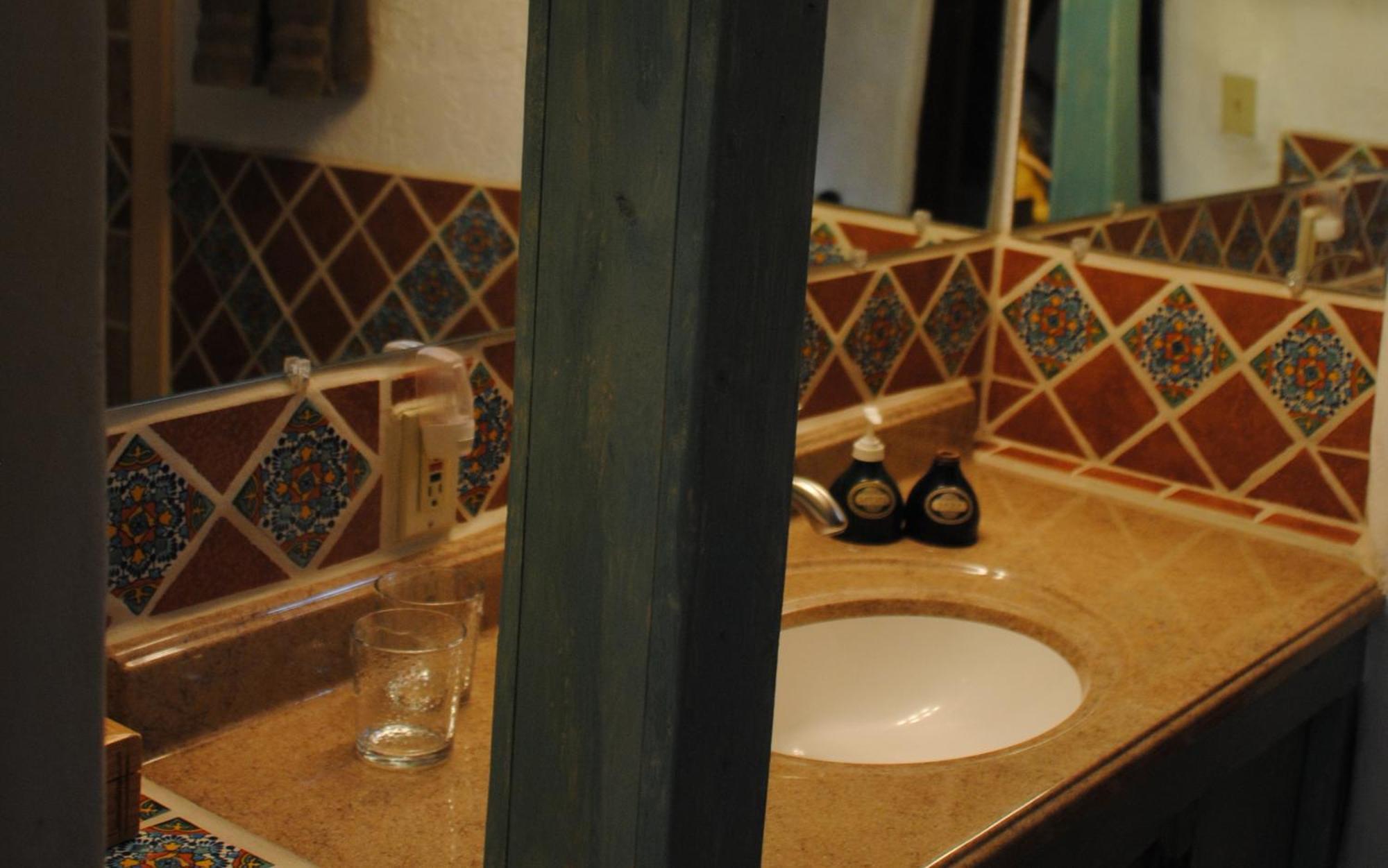 Old Taos Guesthouse B&B Room photo