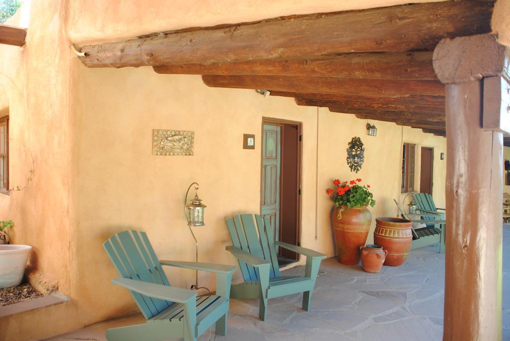 Old Taos Guesthouse B&B Exterior photo