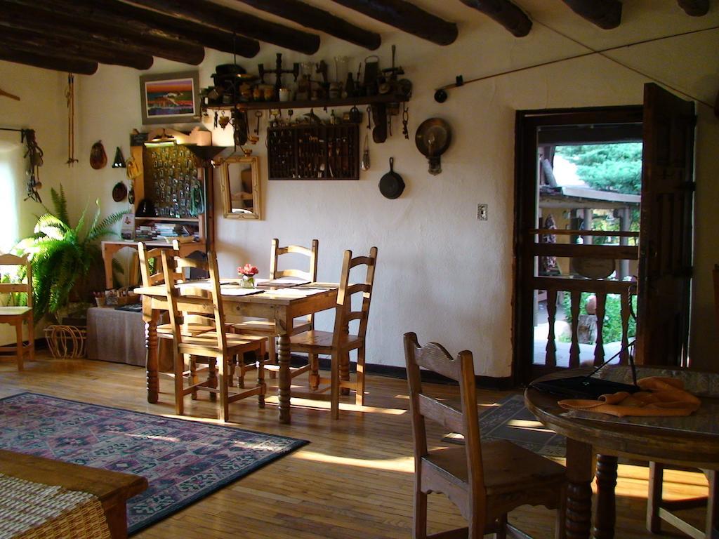 Old Taos Guesthouse B&B Exterior photo