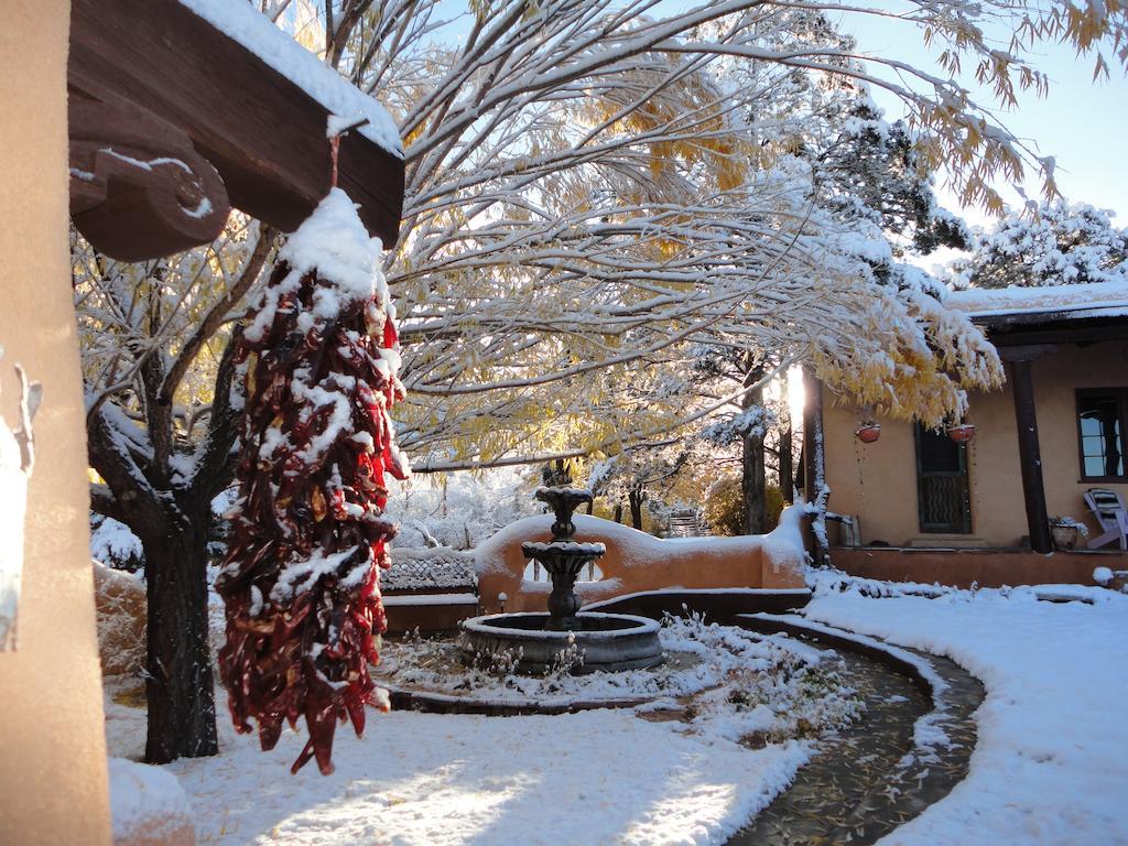 Old Taos Guesthouse B&B Exterior photo