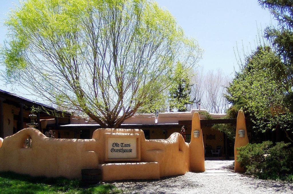 Old Taos Guesthouse B&B Exterior photo